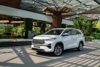 Đánh giá Toyota Innova Cross mới: Vượt trội với sự hiện đại và mạnh mẽ trong phân khúc