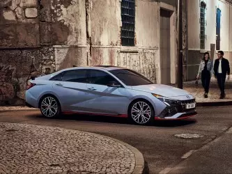 Tài chính 800 triệu nên mua xe gì trong năm 2024?