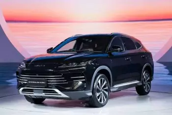 Đánh giá chi tiết BYD Sealion 6 2025 1.5L Hybrid (PHEV): SUV lai sạc điện thế hệ mới