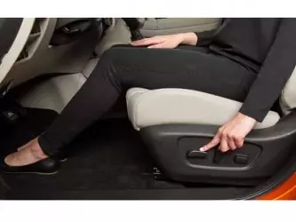 Giá dịch vụ độ ghế chỉnh điện cho ô tô của các đơn vị trên thị trường