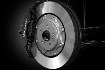 Đĩa phanh ô tô: Tuổi thọ, dấu hiệu hư hỏng và thời điểm thay thế