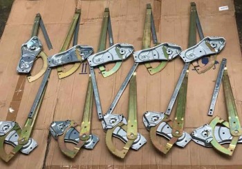 Compa lên xuống kính là gì? Khi nào cần kiểm tra và thay thế?