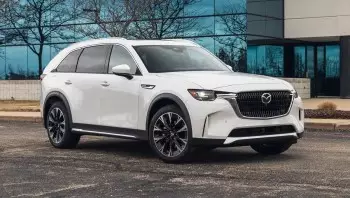 Mazda công bố giá bộ ba CX-60, CX-90, MX-5: Thách thức xe sang bằng chất riêng Nhật Bản