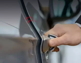 Độ hít cửa là gì? Độ hít cửa có ưu nhược điểm gì, giá bao nhiêu?