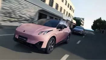 Đánh giá xe LYNK & CO 02: SUV thuần điện cỡ nhỏ thế hệ mới với bầu trời công nghệ