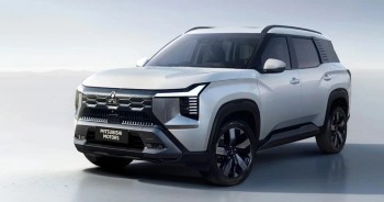 Mitsubishi Destinator Giảm Giá 60 Triệu Đồng Có Đủ Sức Cạnh Tranh Mazda CX-5, Hyundai Tucson Và Toyota Corolla Cross?