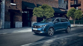 Đánh giá chi tiết Peugeot 5008: Xe 7 chỗ thương hiệu châu Âu có phù hợp cho gia đình Việt?