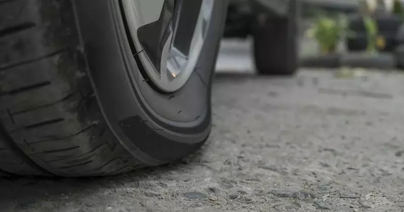 Những Tác Nhân Gây Hại Tới Lốp Xe và Cách Khắc Phục