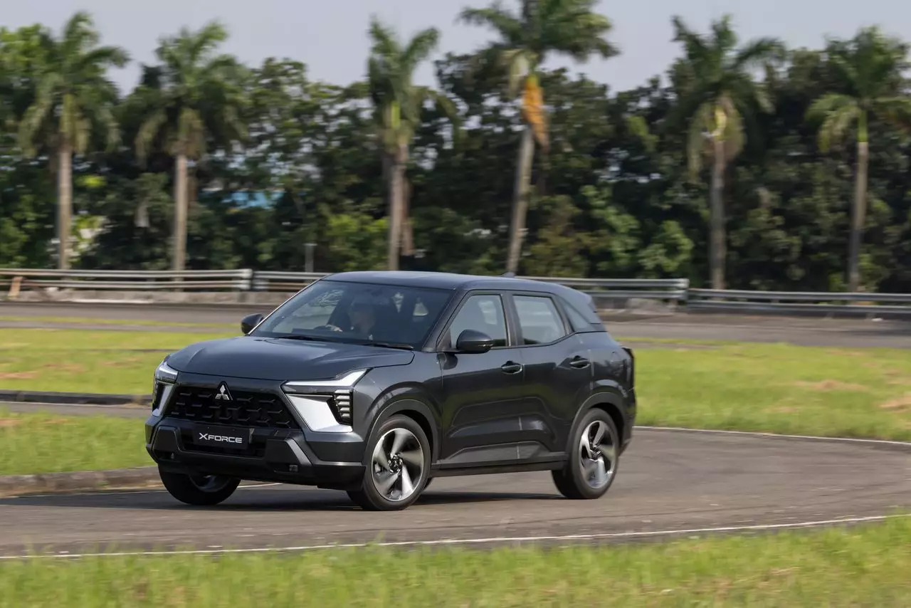 mitsubishi xforce 2