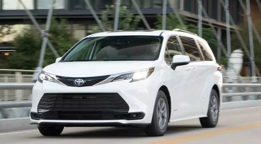 Đánh giá đầy đủ Toyota Sienna 2023