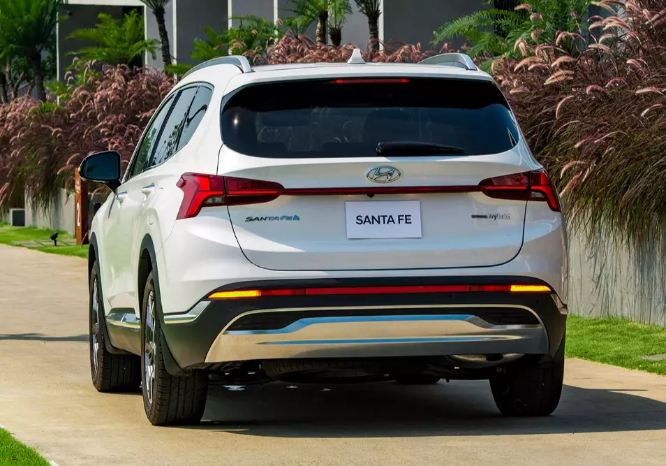 SantaFe Hybrid 2023