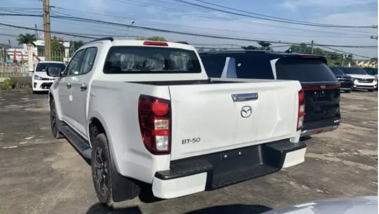 Đánh giá đầy đủ Mazda BT-50