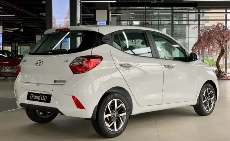 Grand i10 Hatchback