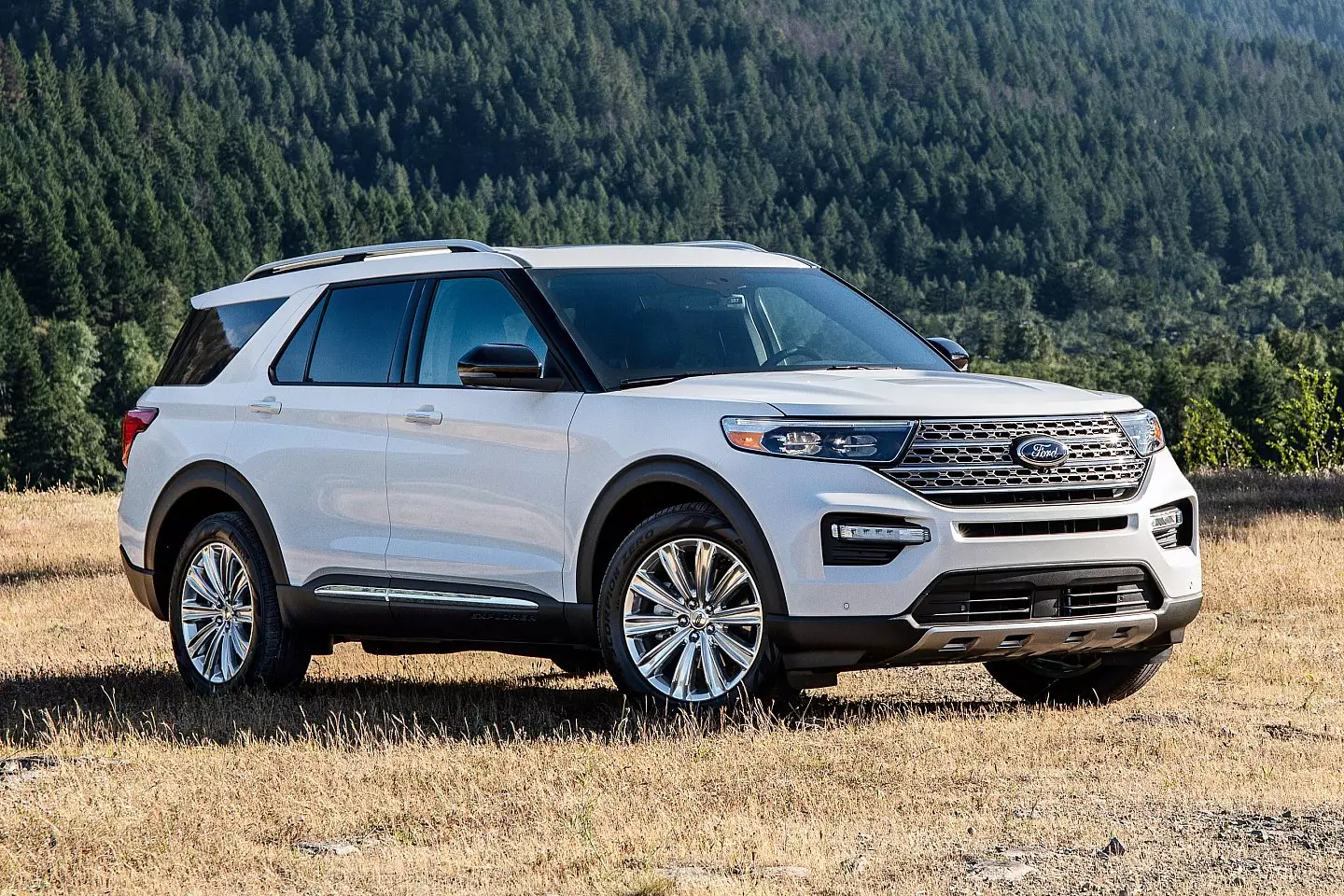 ford explorer tinh nang thong minh va noi that dinh cao