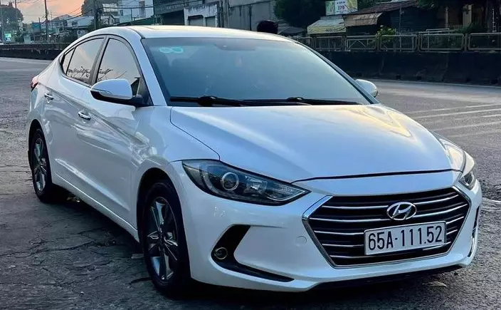 hyundai elantra 2017 cu