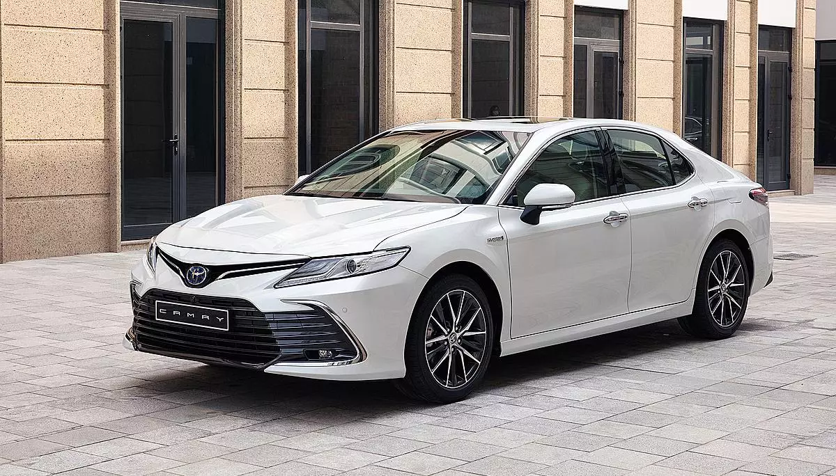 xe sedan hang d toyota camry