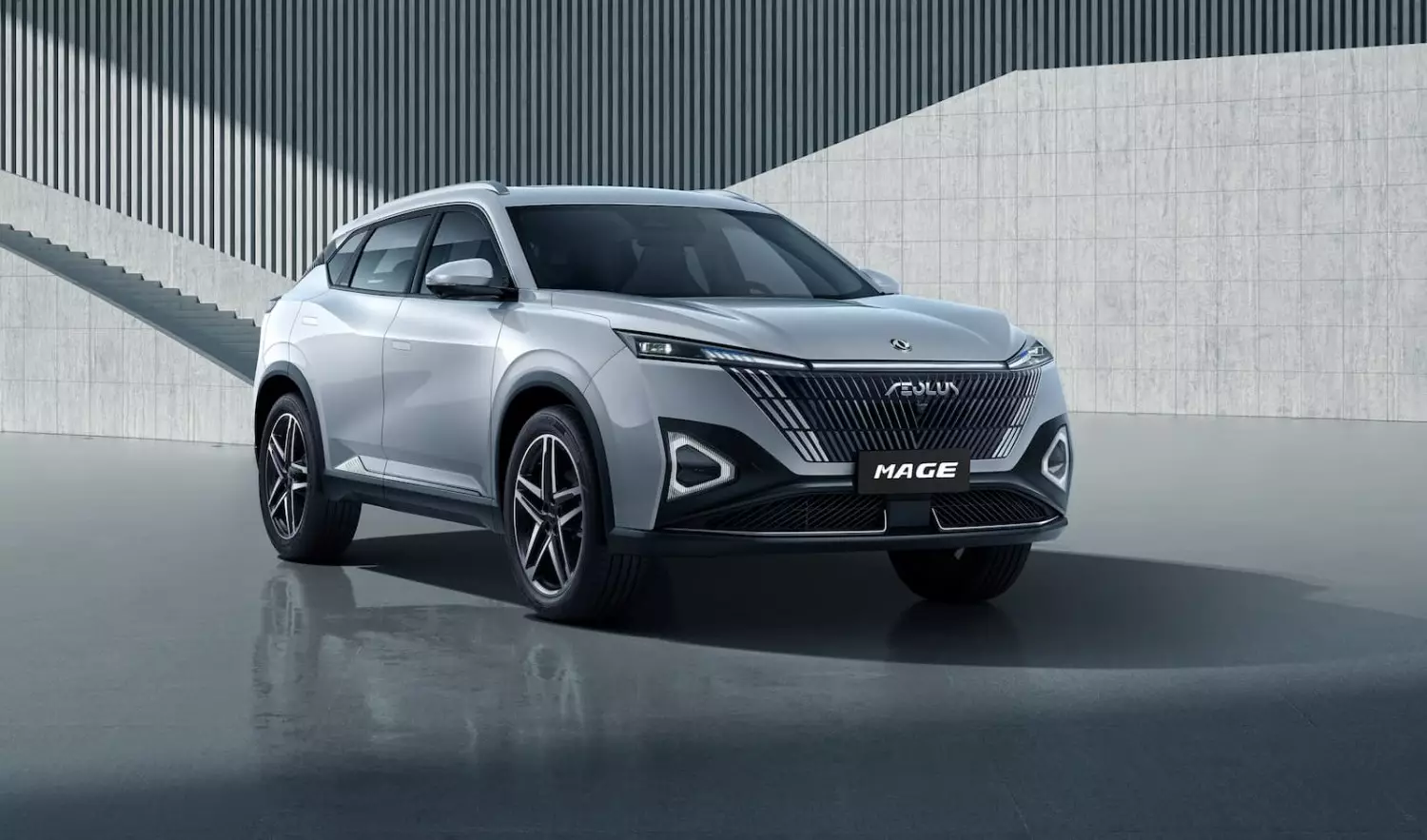 Xe Dongfeng Mage HEV