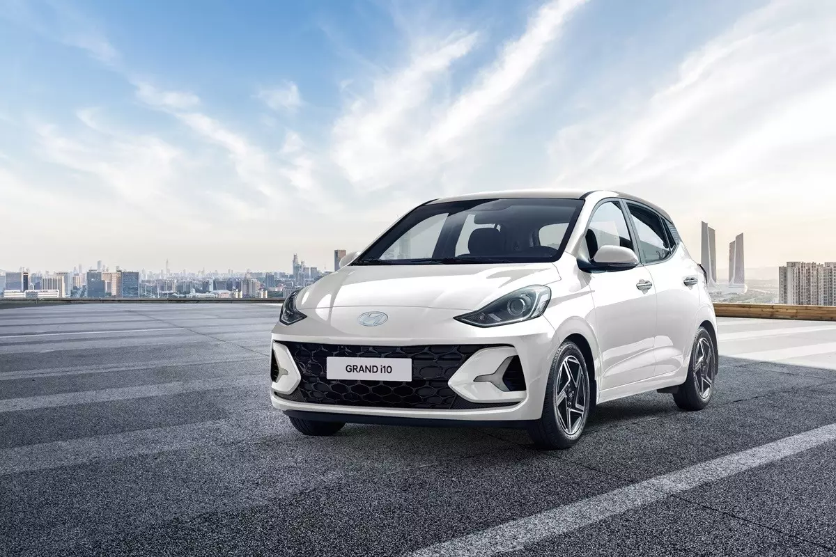 Grand i10