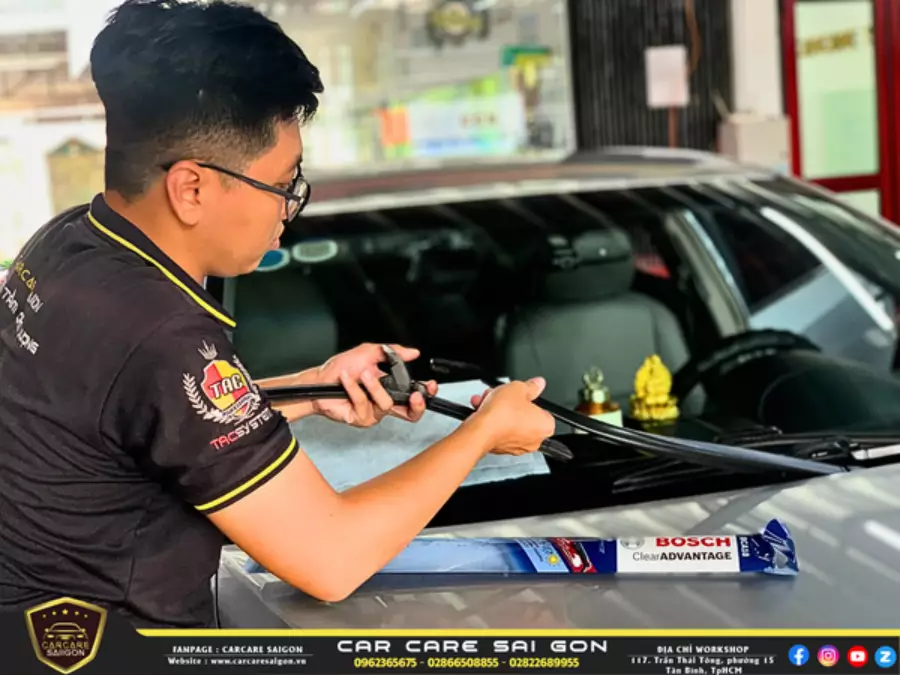 cần gạt mưa