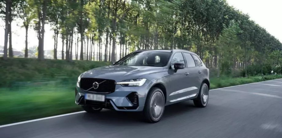  Volvo XC60 Recharge