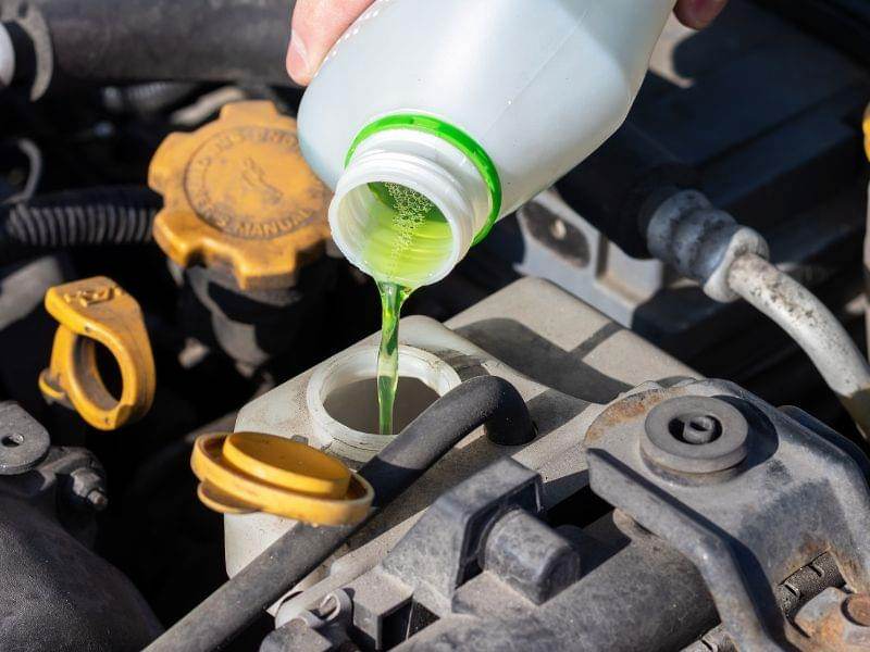 Bình nước phụ ô tô