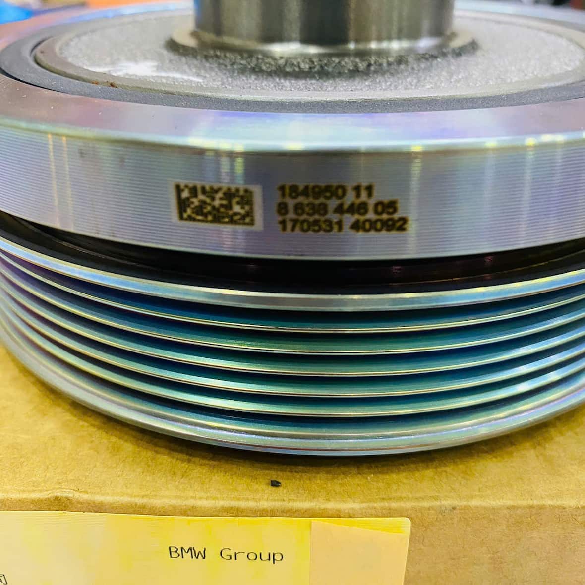 Puly trục cơ ô tô