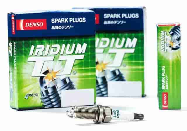Bugi Denso Iridium vs NGK Iridium: Đâu mới là "vua" đánh lửa?