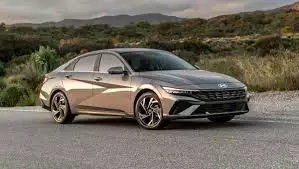 Giá từ 579 triệu đồng, Hyundai Elantra 2026 tiếp tục khuấy động phân khúc sedan hạng C