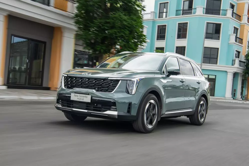 Phân biệt động cơ xe điện, hybrid và PHEV: Đâu là lựa chọn phù hợp nhất tại Việt Nam hiện nay?