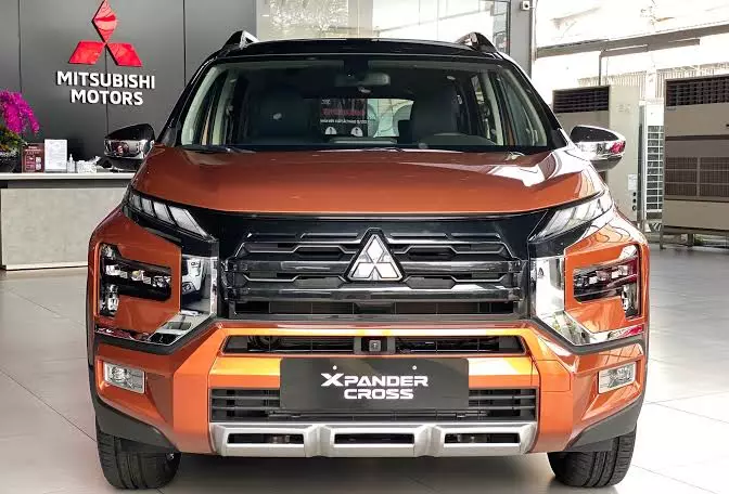 2 mẫu xe tương thích xăng E10 trong tầm giá 700 triệu: Honda BR-V và Mitsubishi Xpander