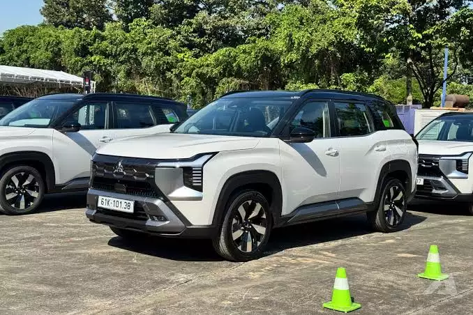 Mitsubishi Destinator giảm giá tới 60 triệu đồng, tăng sức ép lên Mazda CX-5