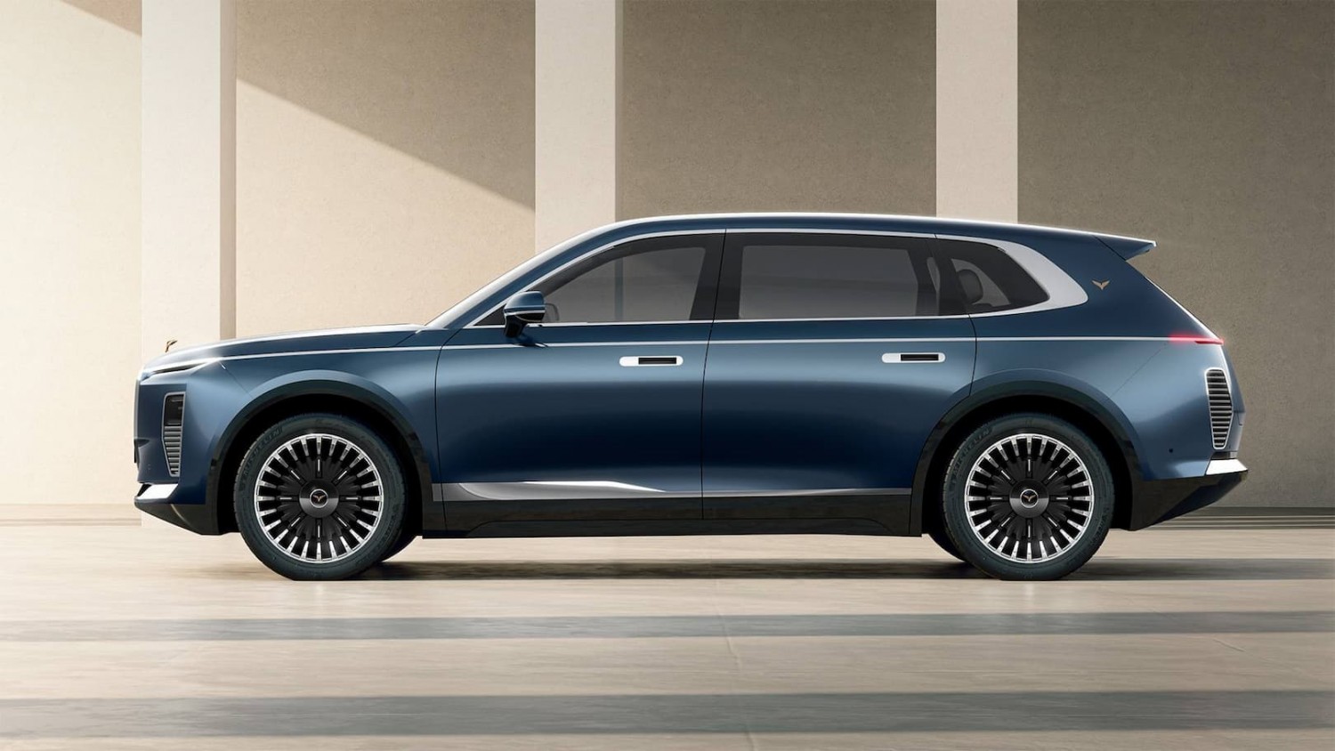 VinFast chính thức trình làng thương hiệu xe sang LẠC HỒNG với 2 siêu phẩm: Lạc Hồng 800S và Lạc Hồng 900S