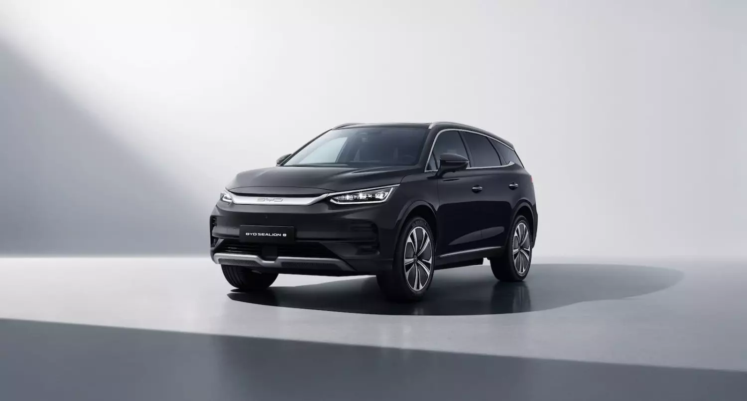 byd sealion 8