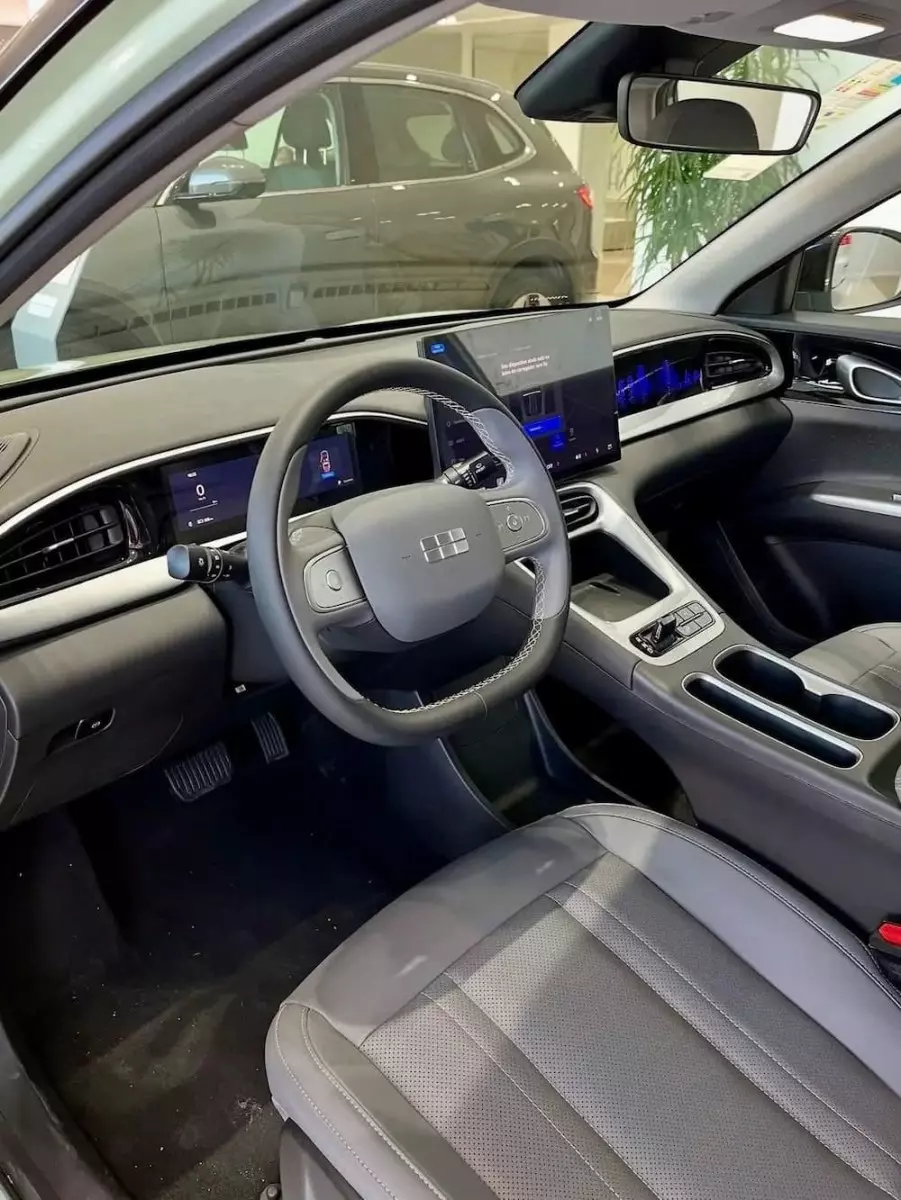 GEELY EX2