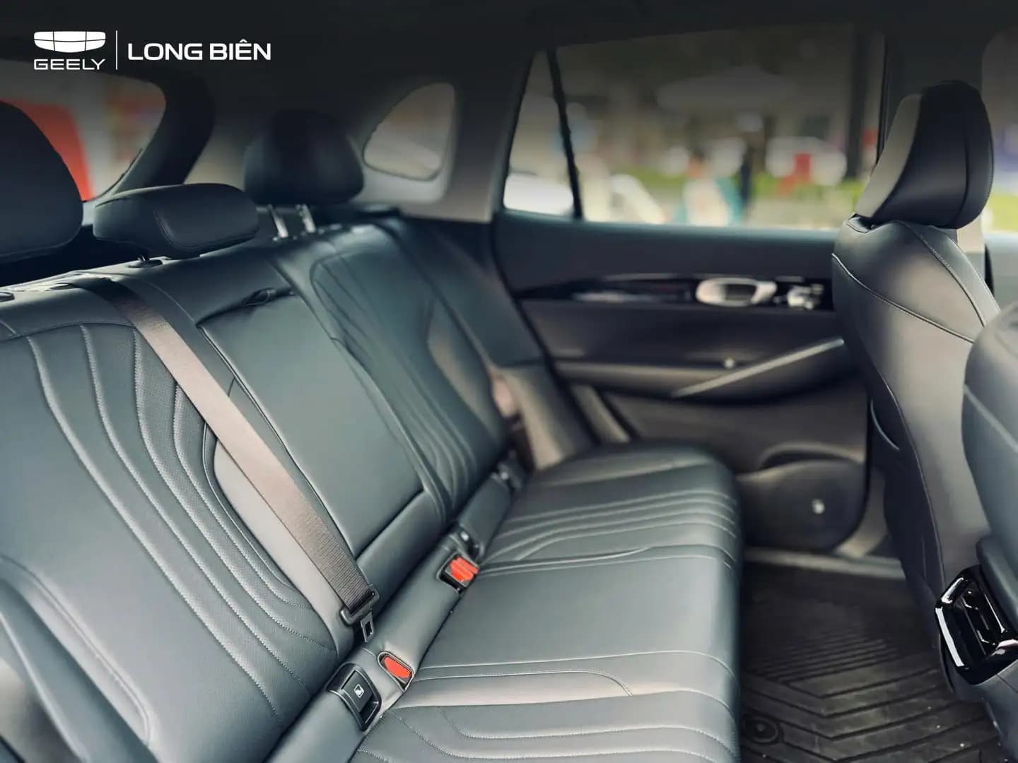 Nội thất hiện đại tr&ecirc;n Geely EX5