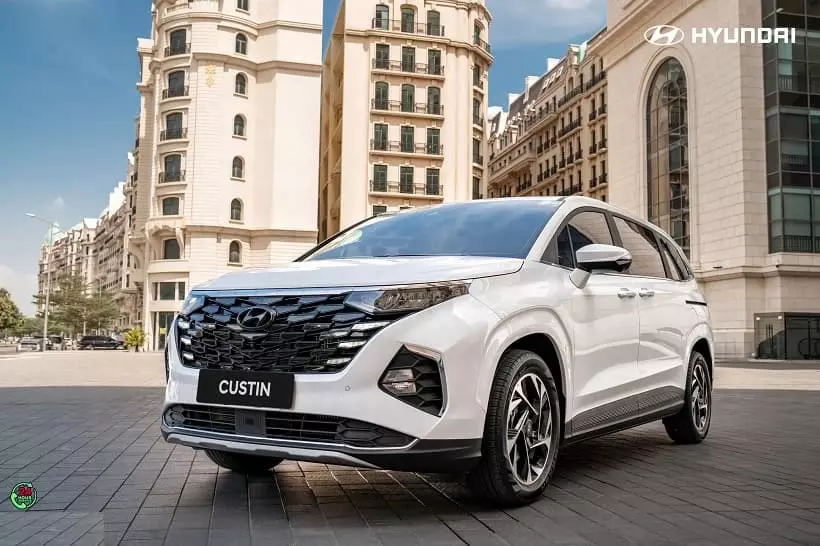Hyundai Custin