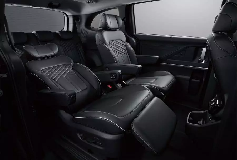 Hyundai Custin