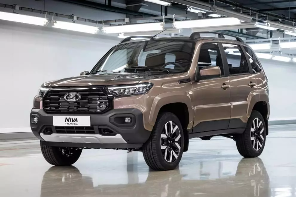 Lada Niva Travel