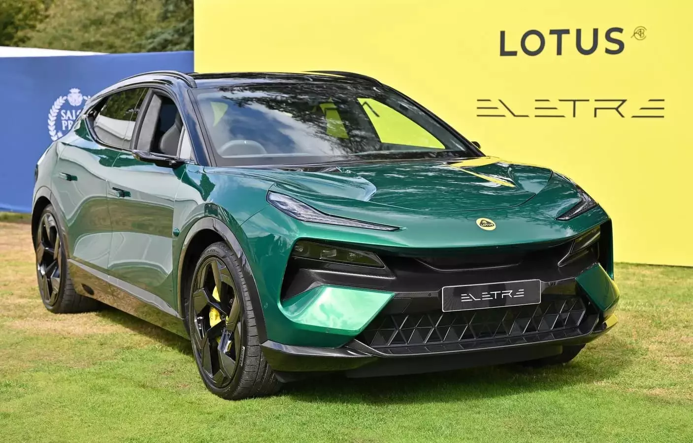 Thiết kế xe Lotus Eletre