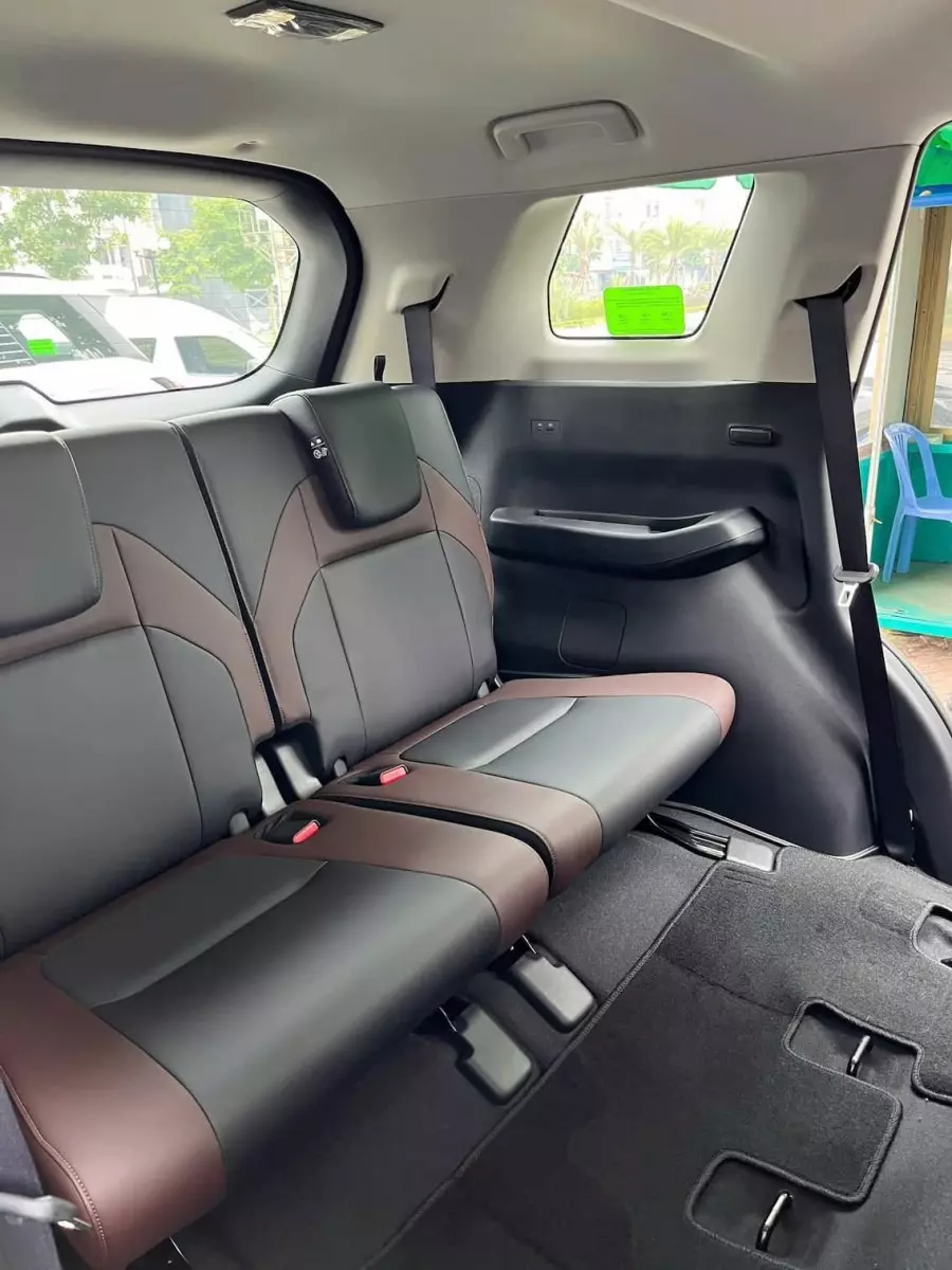 mitsubishi destinator nội thất