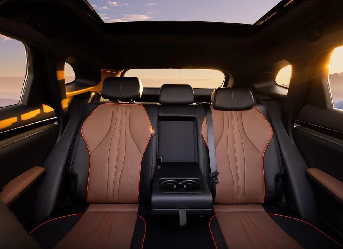 nội thất byd sealion 6