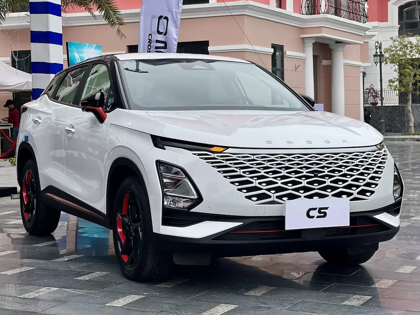 Omoda C5