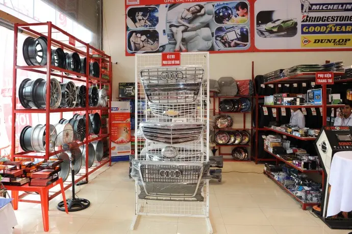 Nhập khẩu phụ tùng ô tô