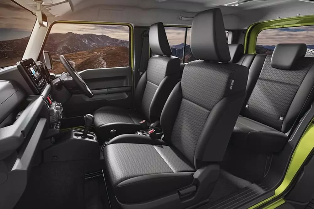 Suzuki Jimny nội thất