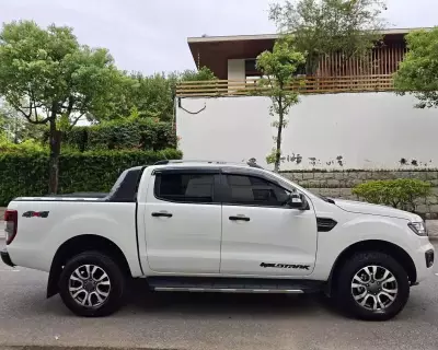 Ford Ranger Wildtrack 2018 - 2 cầu số tự động