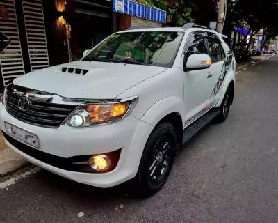 FORTUNER 2.5G Máy Dầu Sản xuất 11/2016 MT(số sàn) 