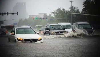 Cách kiểm tra xe ô tô sau khi đi qua vùng ngập nước