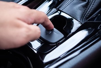 Phanh tay điện tử là gì? Cách sử dụng phanh tay điện tử ô tô