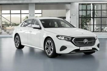Mercedes E200 Avantgarde 2025: Lựa chọn sedan hạng sang cân bằng mọi yếu tố