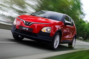 VinFast VF5 – Xe bán chạy nhất 2025 và câu chuyện “siêu tiết kiệm” nhờ sạc điện miễn phí